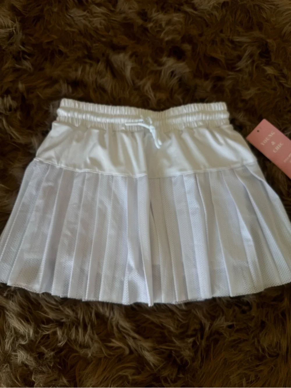 Sporty mini skirt white pleated drawstring tennis skort